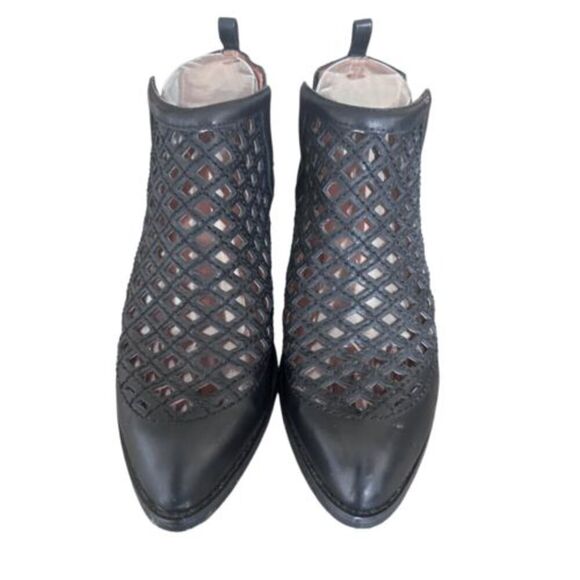 Jeffrey Campbell Women's Black Leather Lattice Cutout Taggart Booties Size 7.5 - Picture 2 of 8